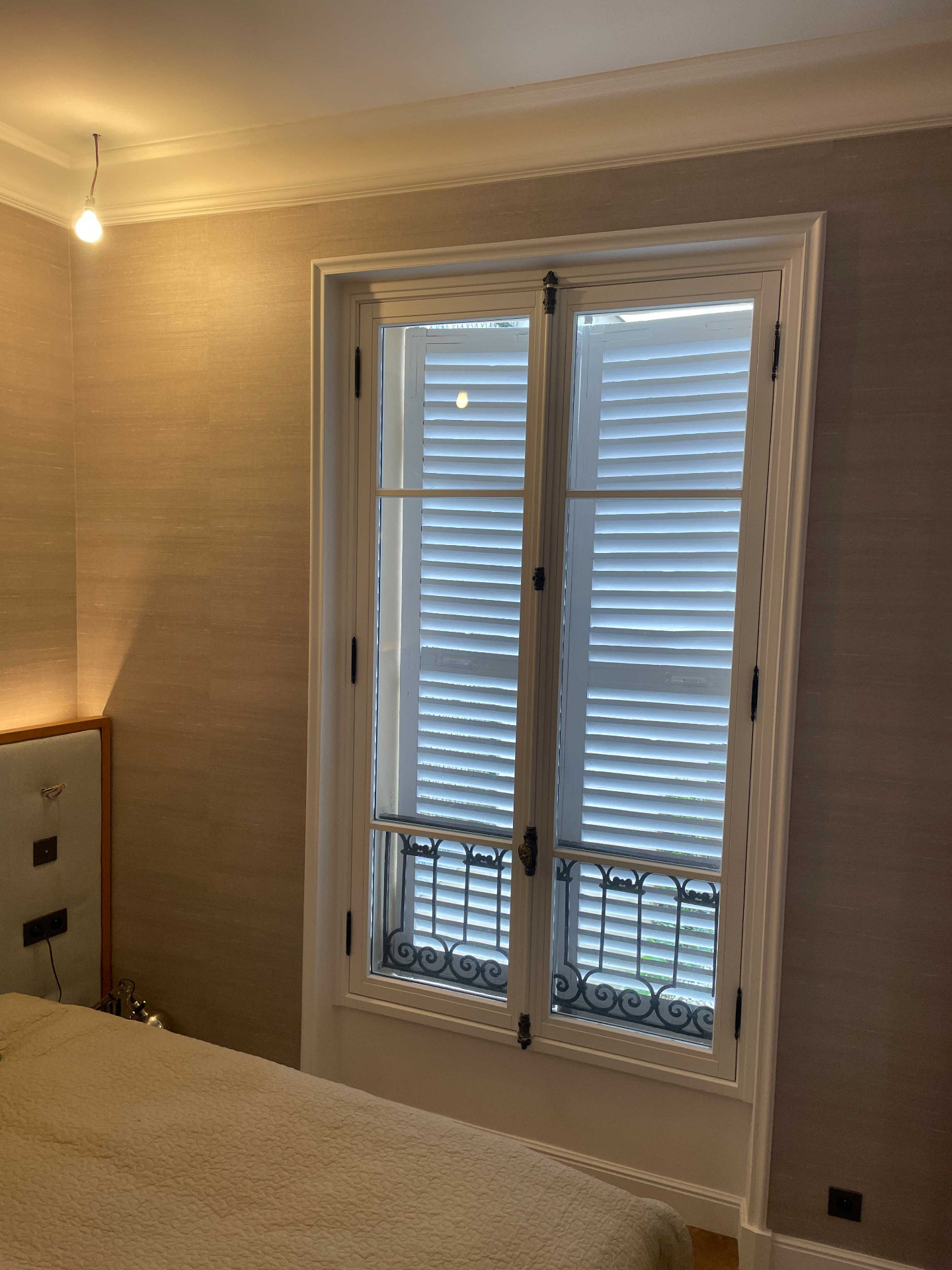 Rénovation fenêtre bois traditionnelle Paris 7e